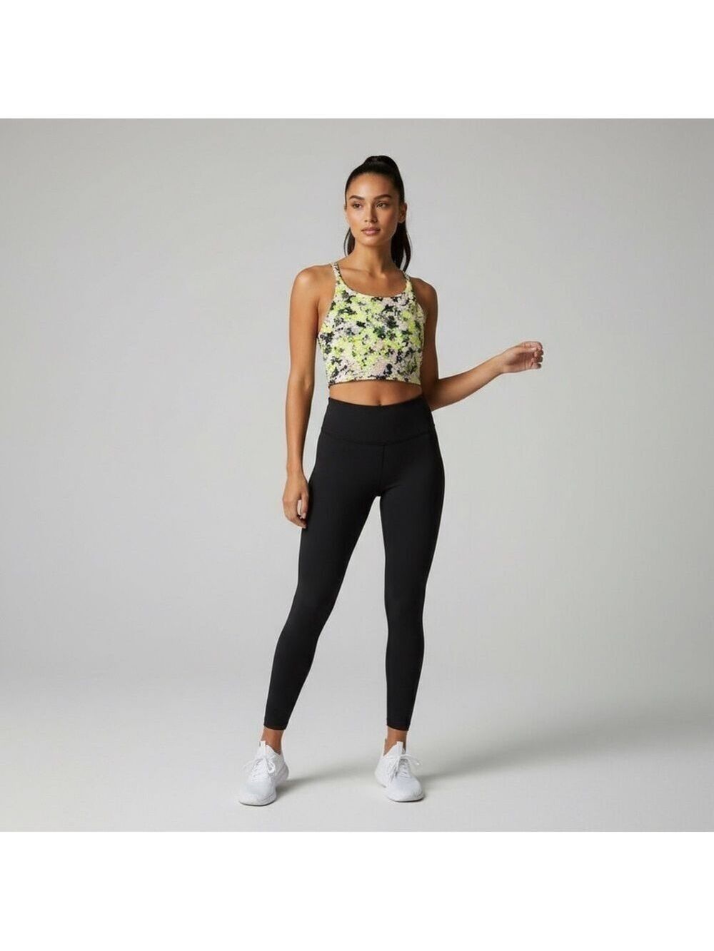 Old Navy active powersoft light support, built-in long line bra, dizzy floral M